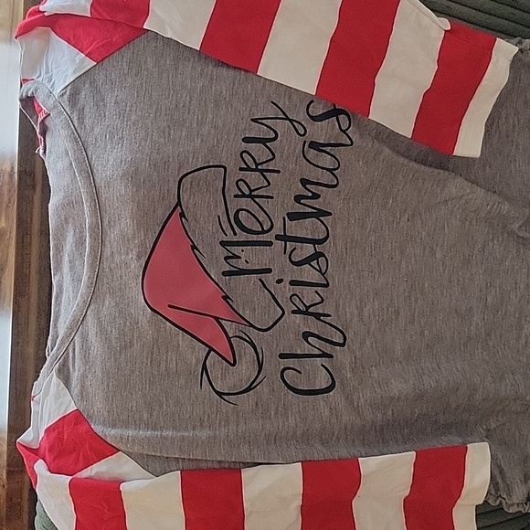 Maternity Christmas Shirt - Picture 2 of 4